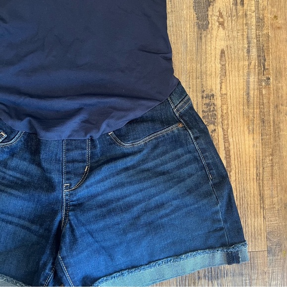 Signature by Levi Strauss & Co. Gold Label Womens Maternity Denim Shorts Sz Sm - Picture 2 of 7
